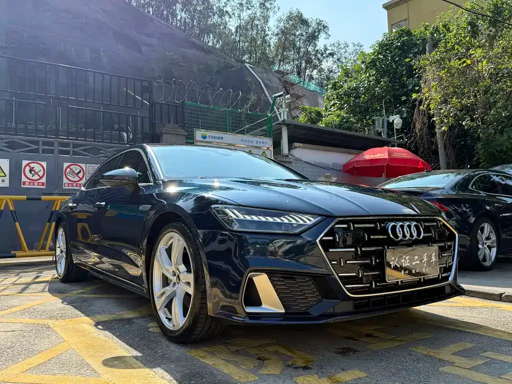 Audi A7L — фото 5