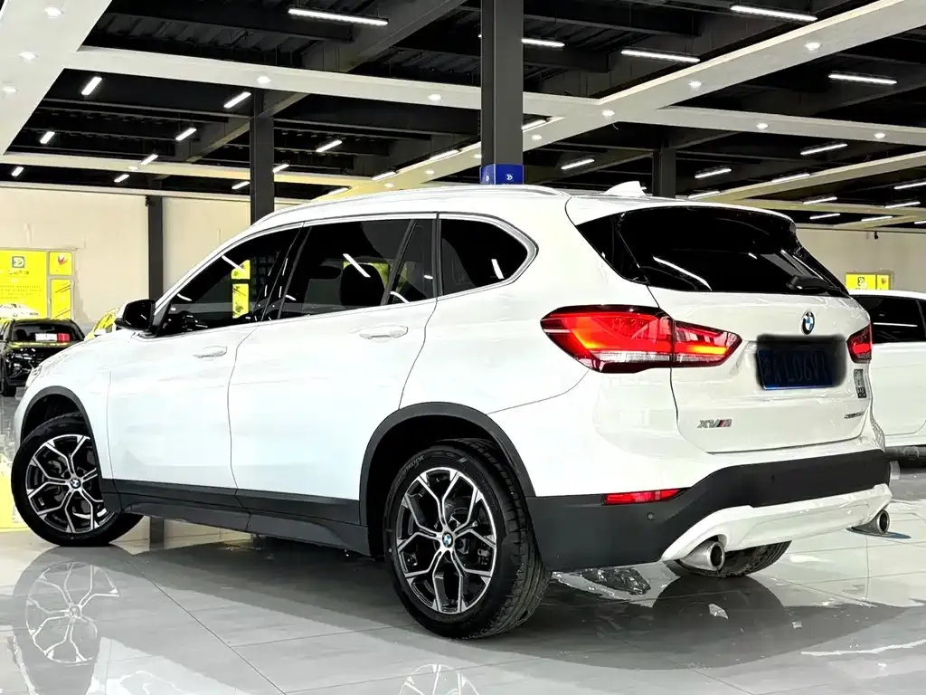 BMW X1 — фото 2