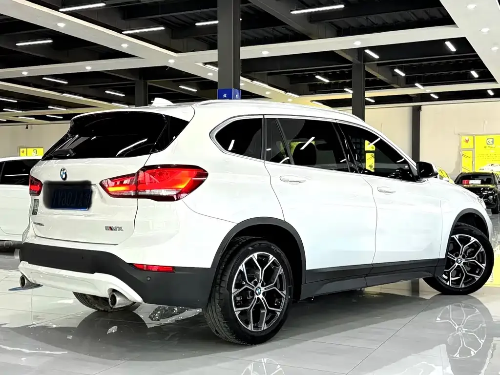 BMW X1 — фото 3