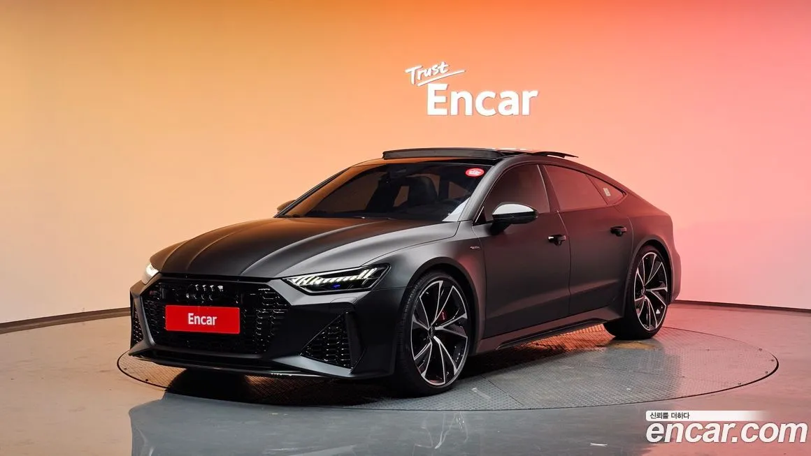 Audi RS7 — фото 1
