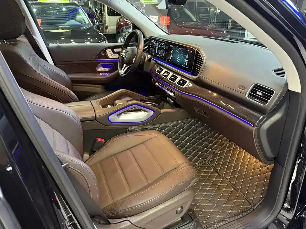 Mercedes-Benz GLS — фото 7