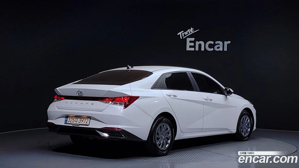 Hyundai AVANTE — фото 2