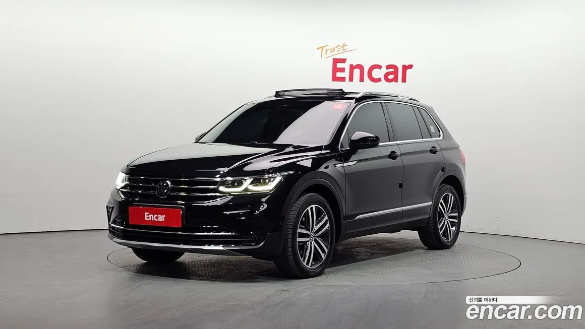 Volkswagen Tiguan — фото 1