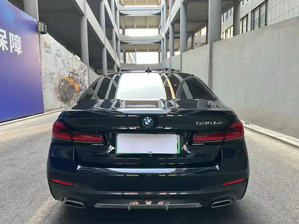 BMW 5 Series New Energy — фото 4