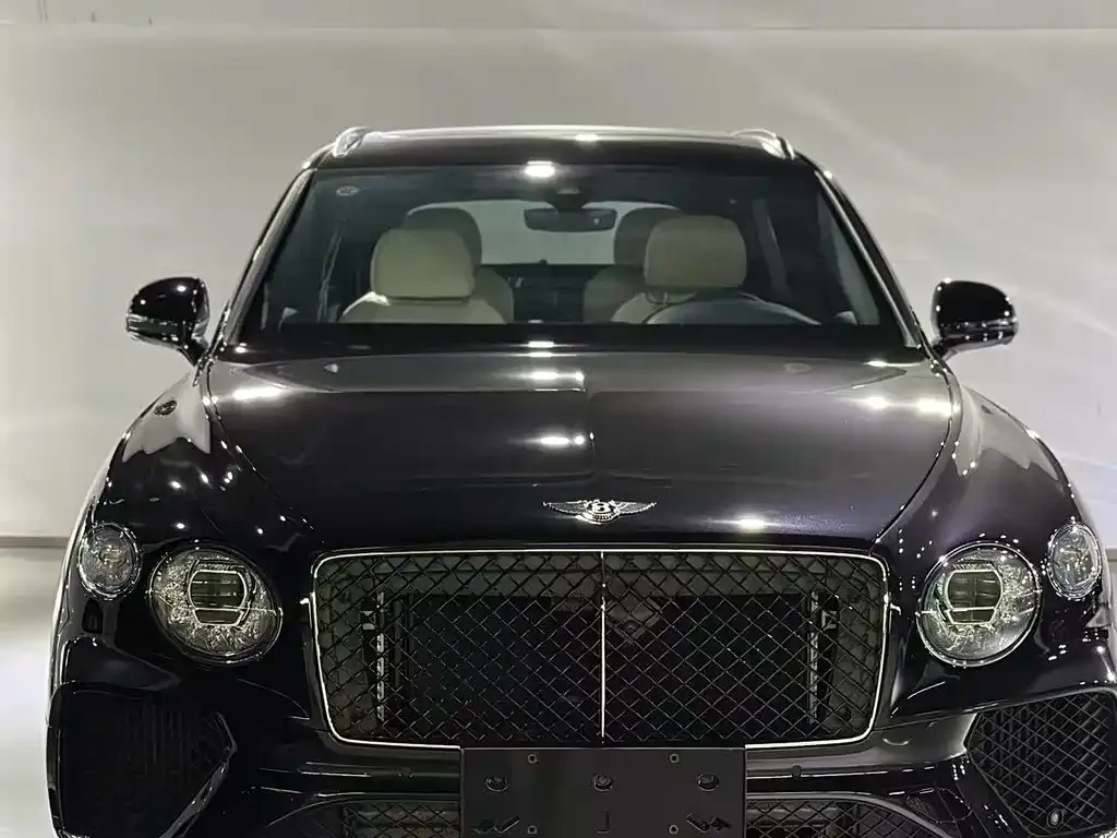 Bentley Bentayga — фото 1