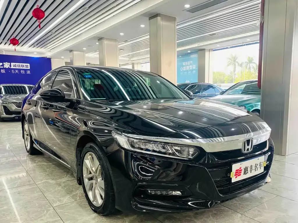 Honda Accord — фото 3