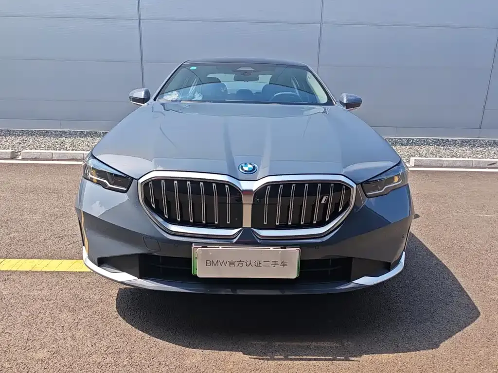BMW i5 — фото 4