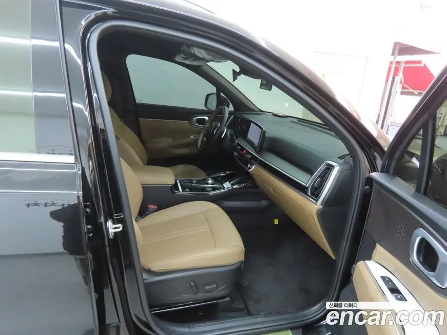 Kia Sorento — фото 8