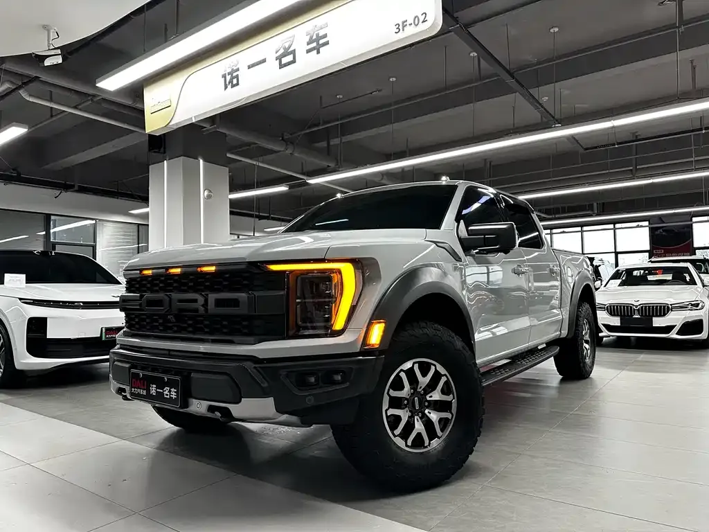Ford F-150 Raptor — фото 1
