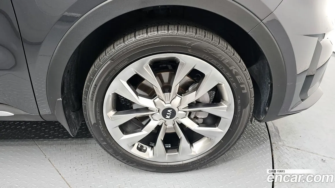 Kia Sorento — фото 5