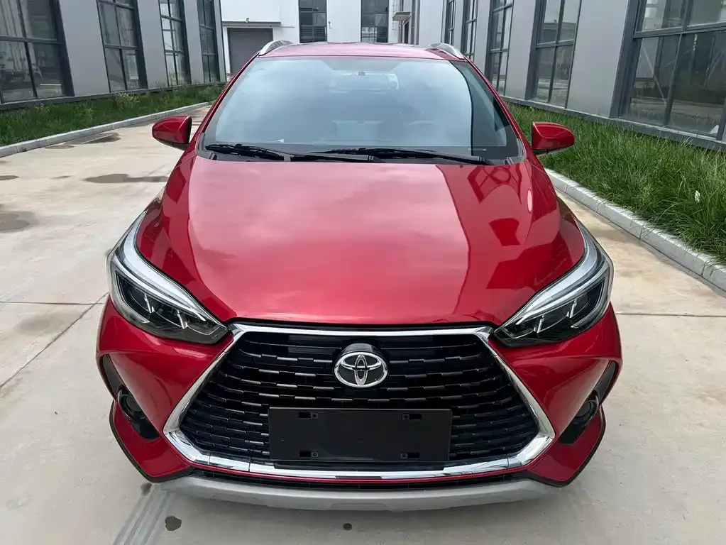 Toyota Yaris L — фото 8