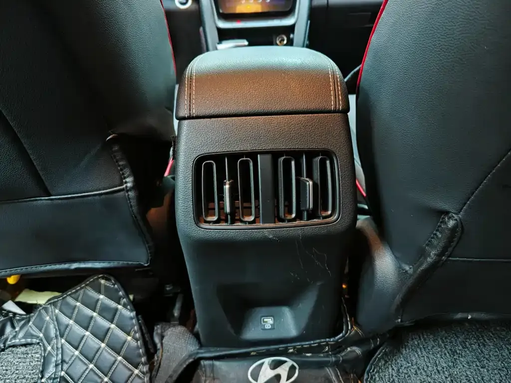 Hyundai ix35 — фото 10