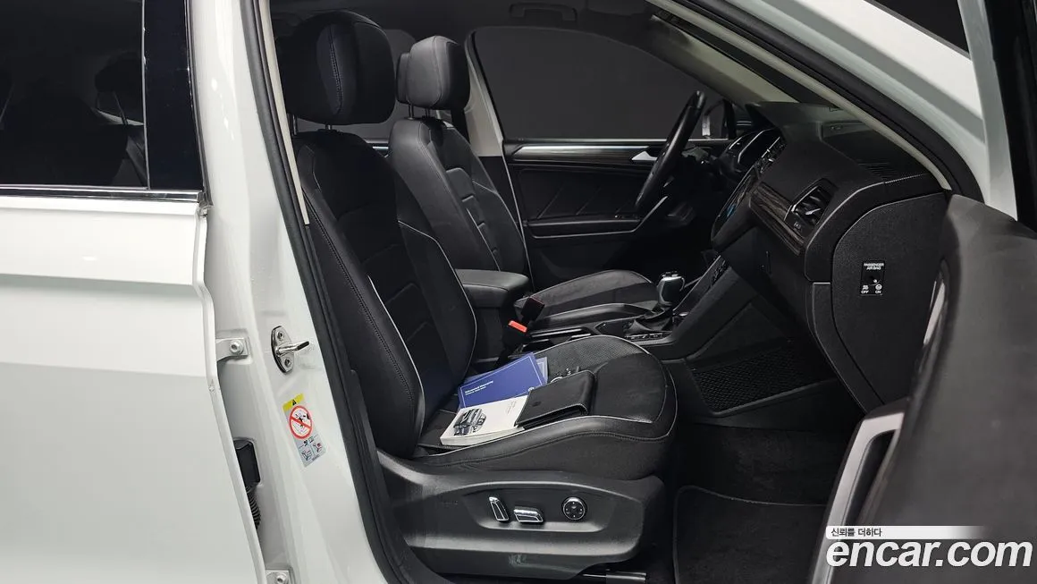 Volkswagen Tiguan — фото 10
