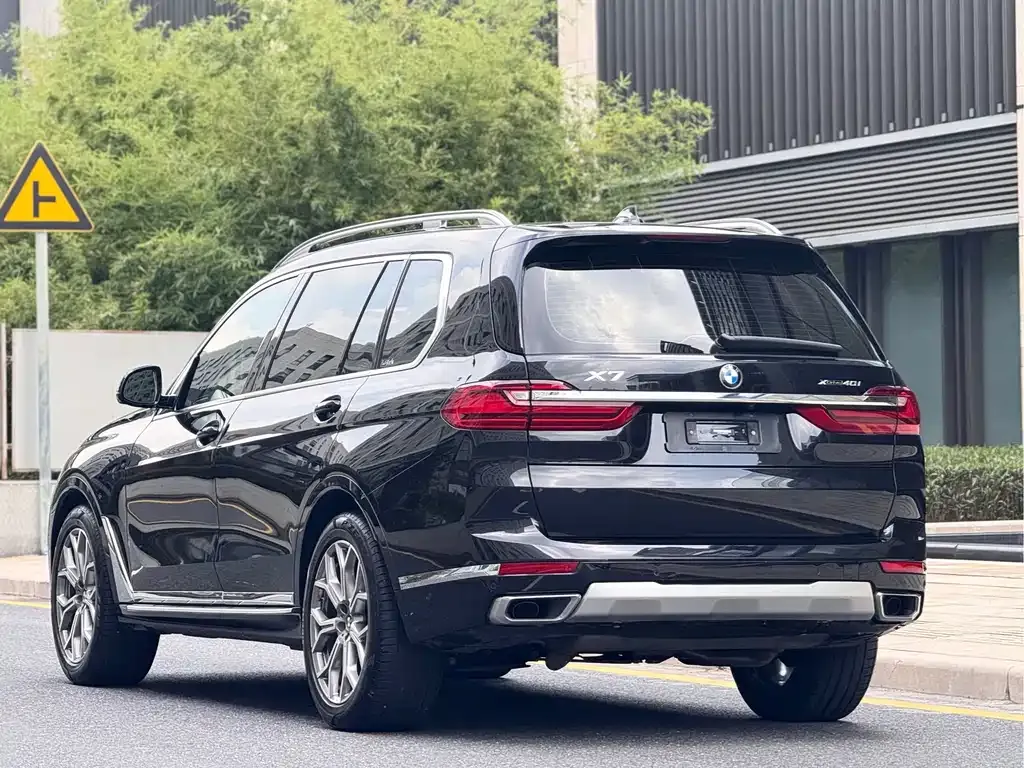 BMW X7 — фото 5