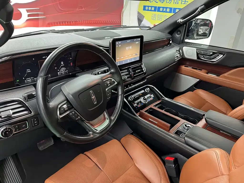 Lincoln Navigator — фото 10