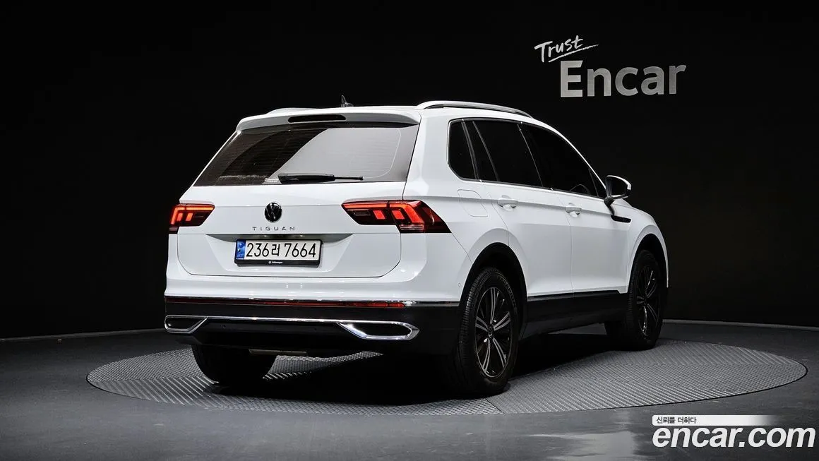 Volkswagen Tiguan — фото 2