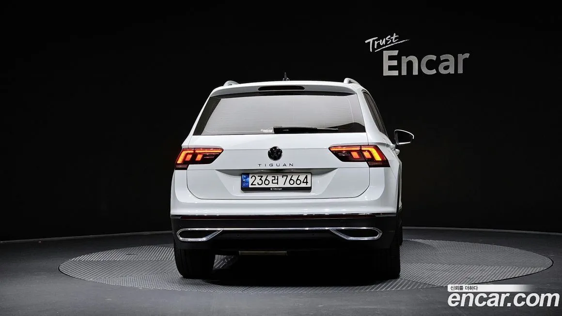 Volkswagen Tiguan — фото 4
