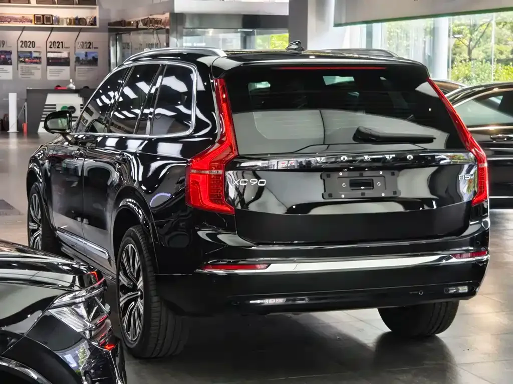 Volvo XC90 — фото 4