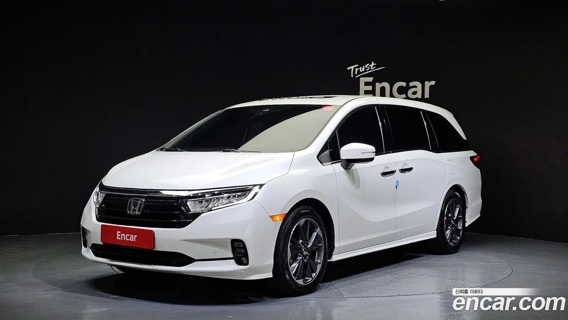 Honda Odyssey — фото 1