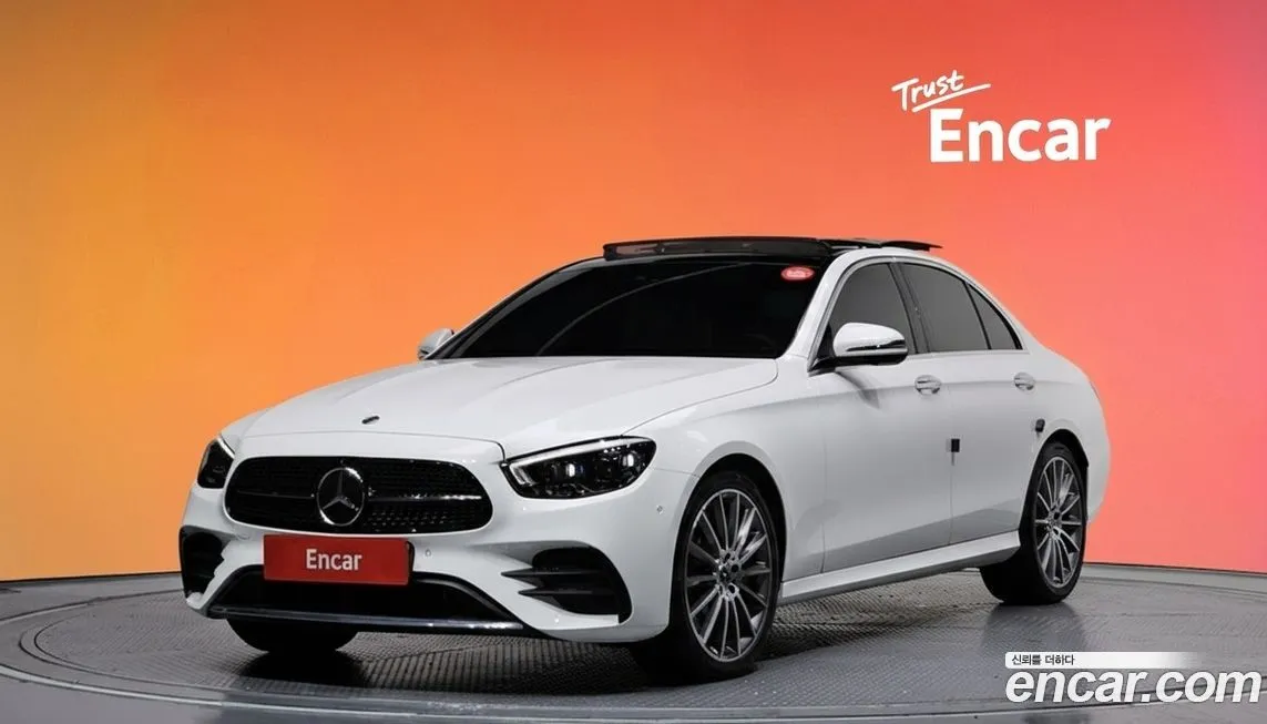 Mercedes-Benz E-Class — фото 1