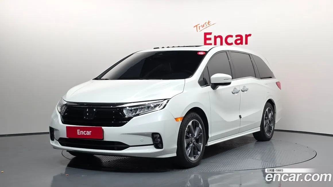 Honda Odyssey — фото 1