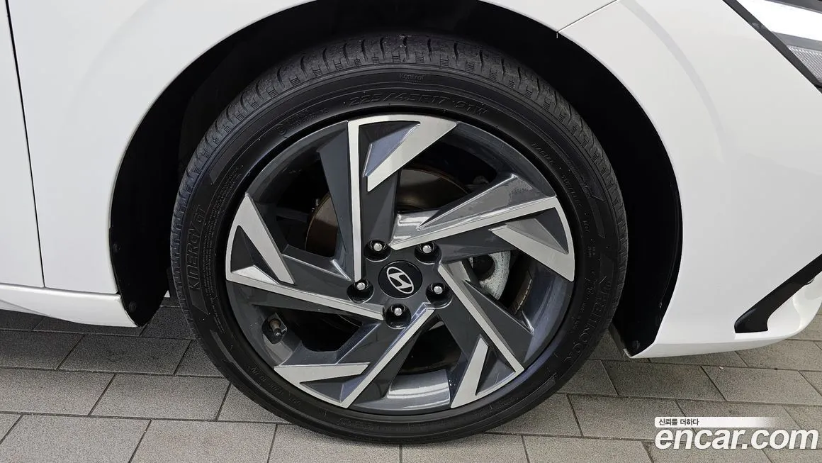 Hyundai AVANTE — фото 5
