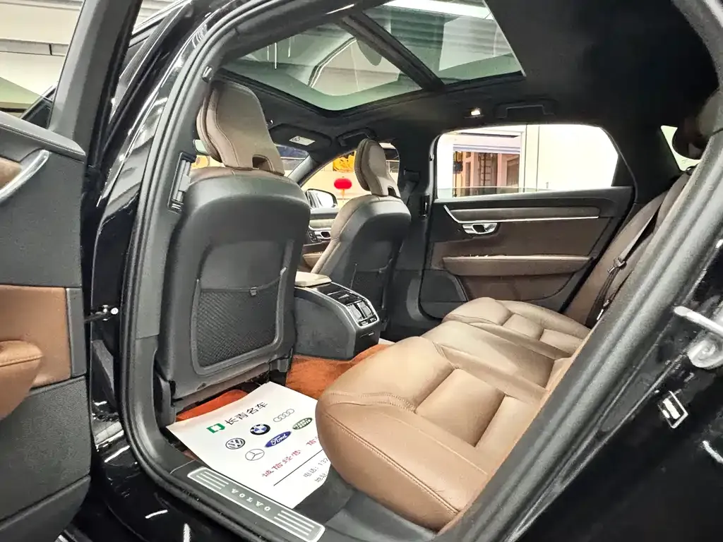 Volvo S90 — фото 7