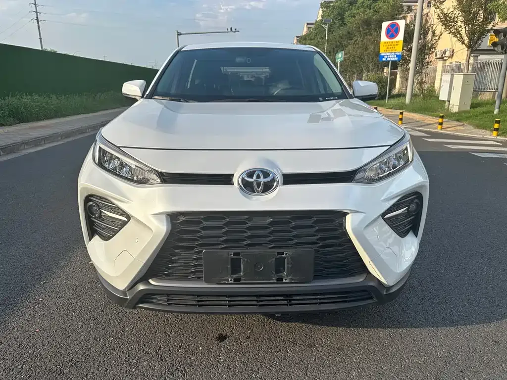Toyota Wildlander — фото 2