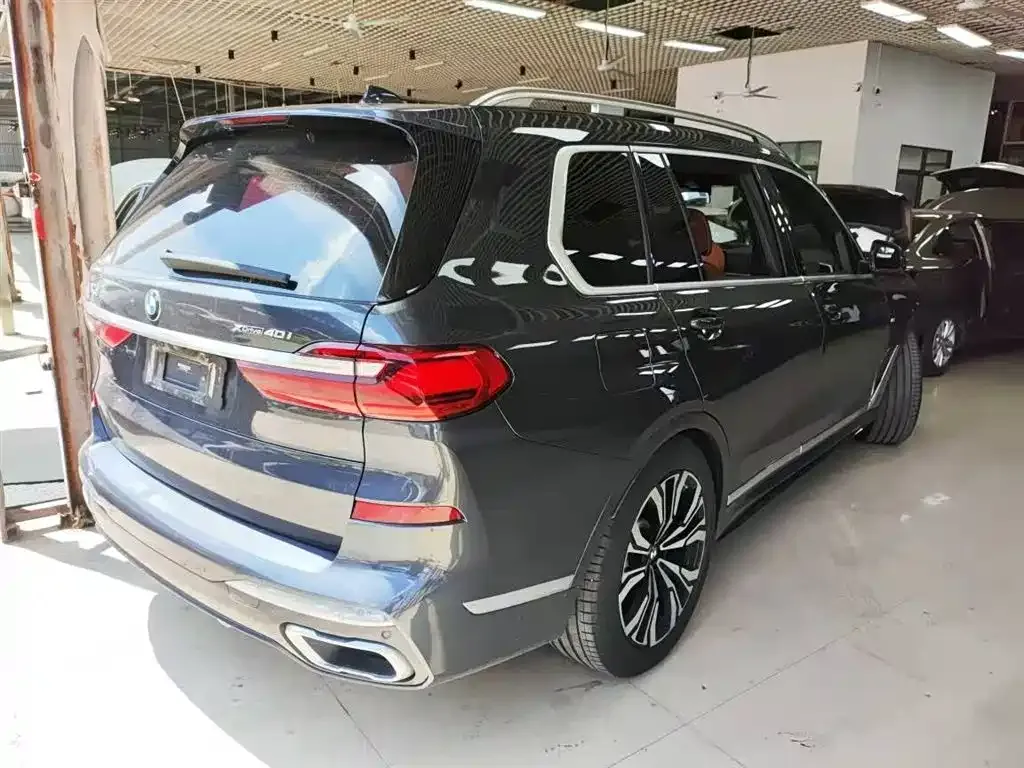 BMW X7 — фото 8