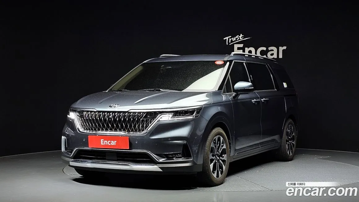 Kia Carnival — фото 1