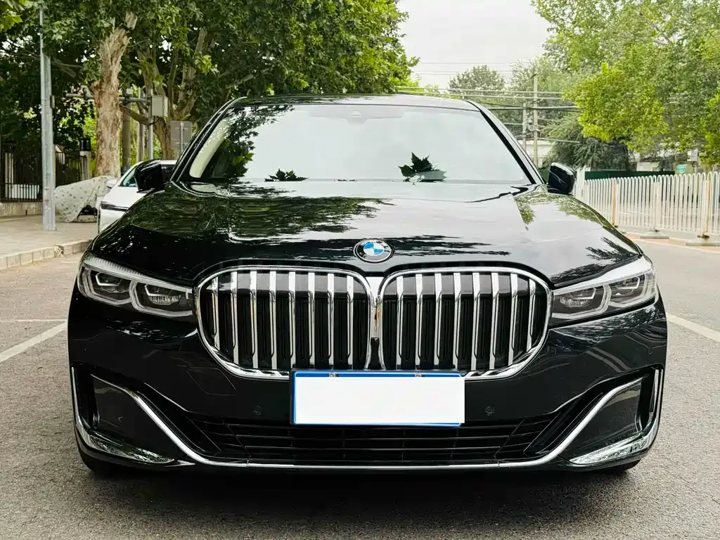 BMW 7 Series — фото 2