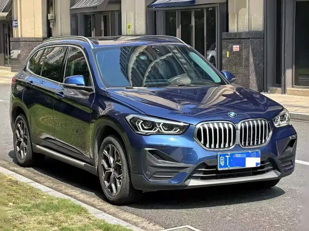 BMW X1 — фото 5