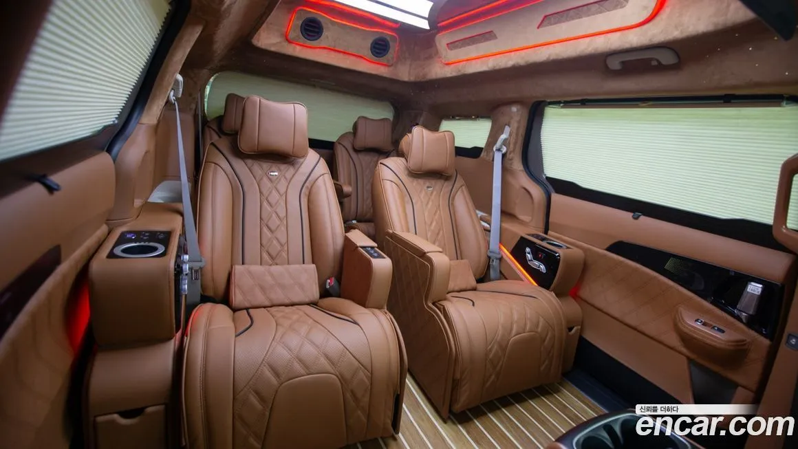 Kia Carnival — фото 10