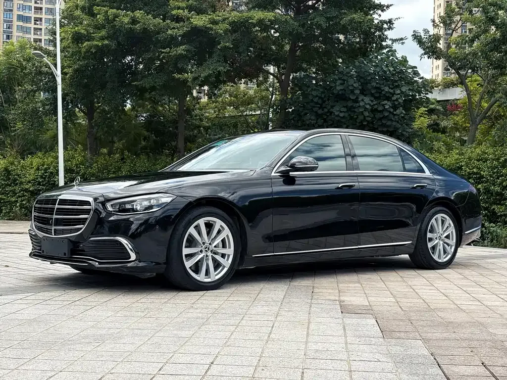Mercedes-Benz S-Class — фото 1