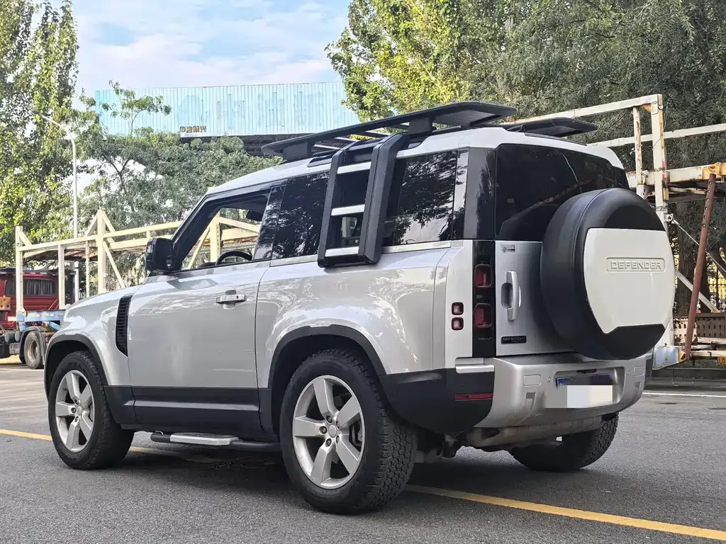 Land Rover Defender — фото 7
