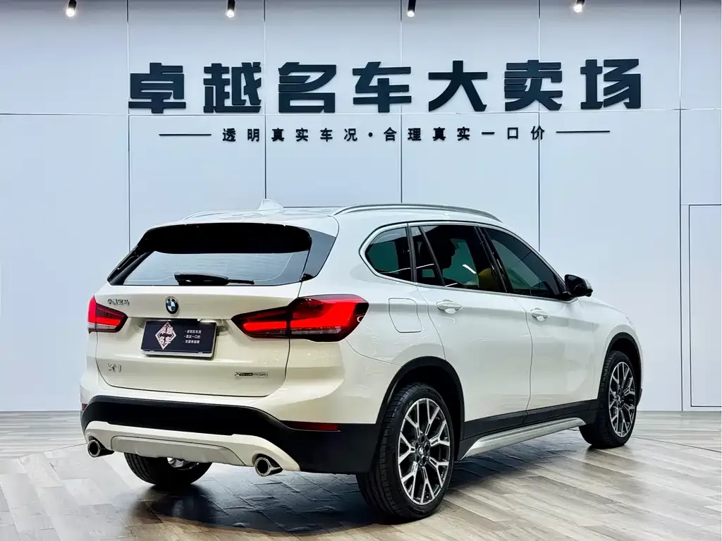 BMW X1 — фото 6