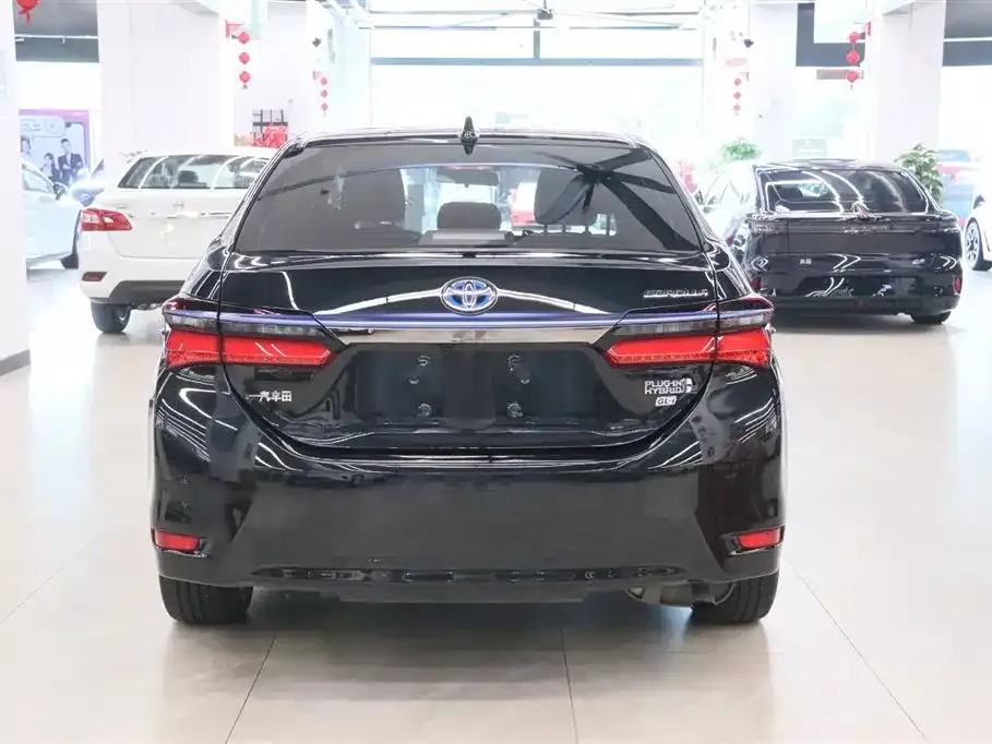 Toyota Corolla Hybrid — фото 4
