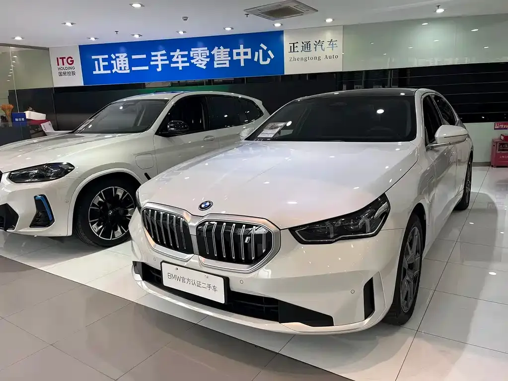 BMW i5 — фото 1