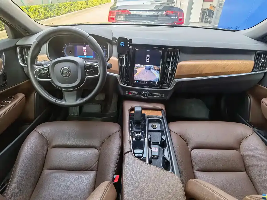 Volvo S90 — фото 10