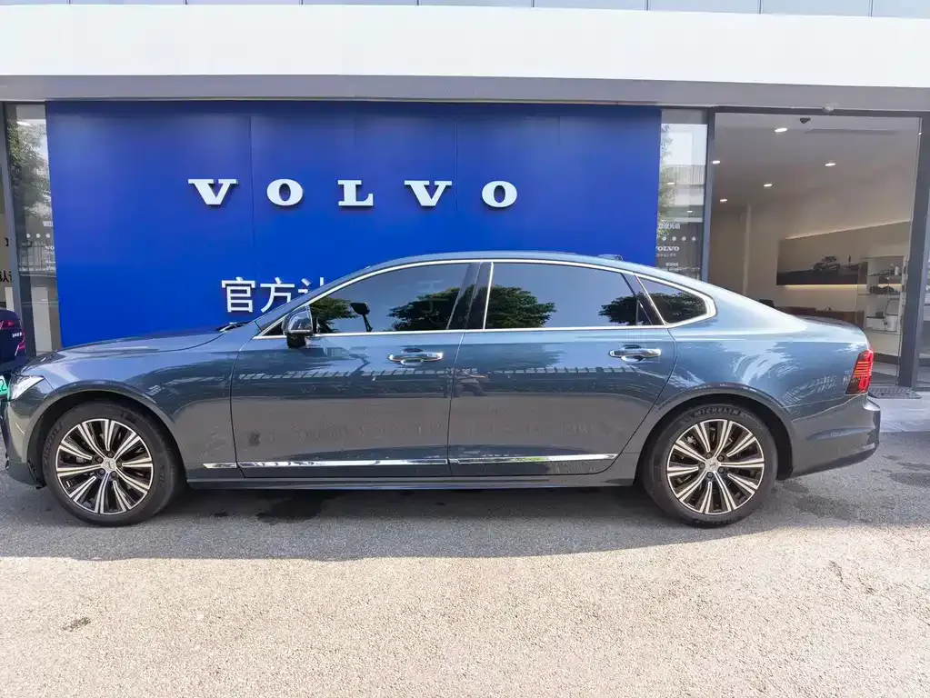 Volvo S90 — фото 3