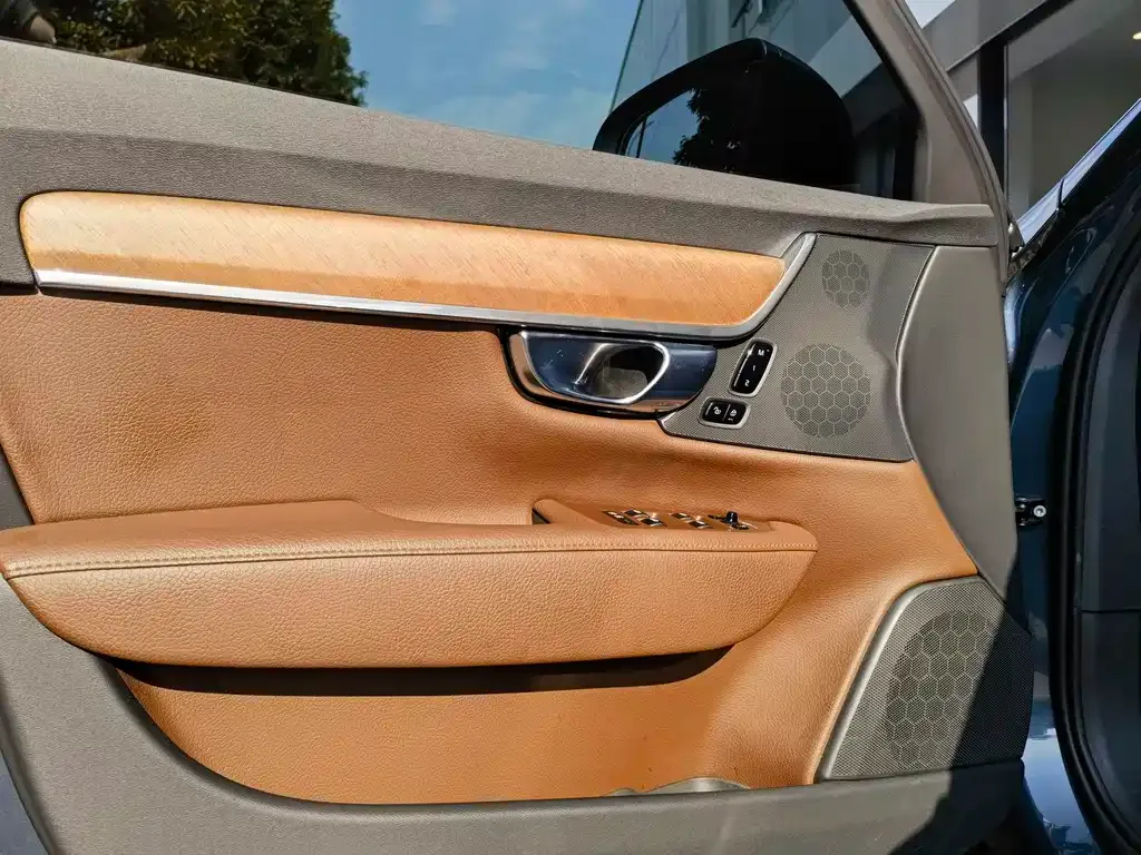 Volvo S90 — фото 7