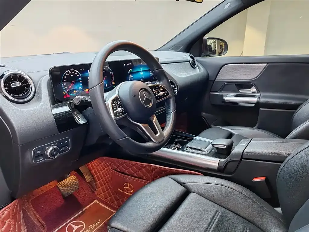 Mercedes-Benz GLA — фото 10