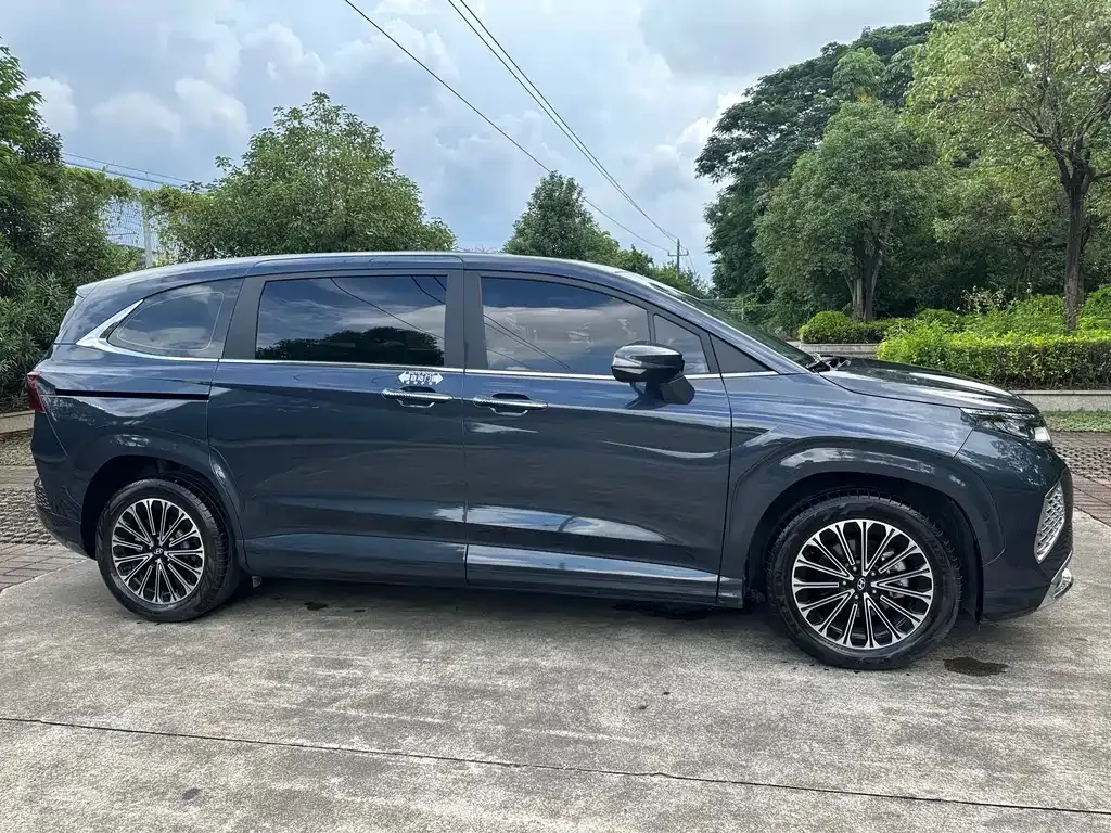 Hyundai Custo — фото 10