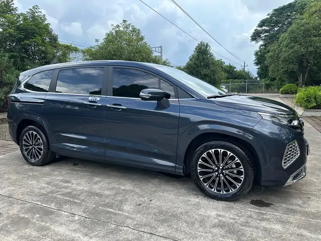 Hyundai Custo — фото 9