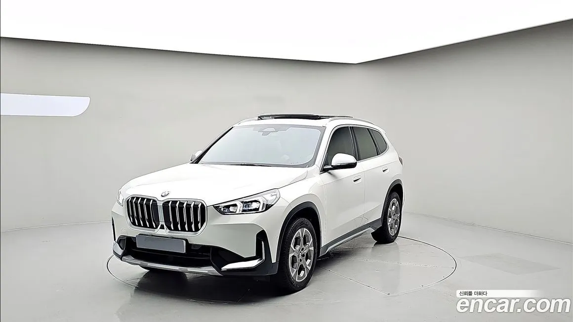 BMW X1 — фото 1