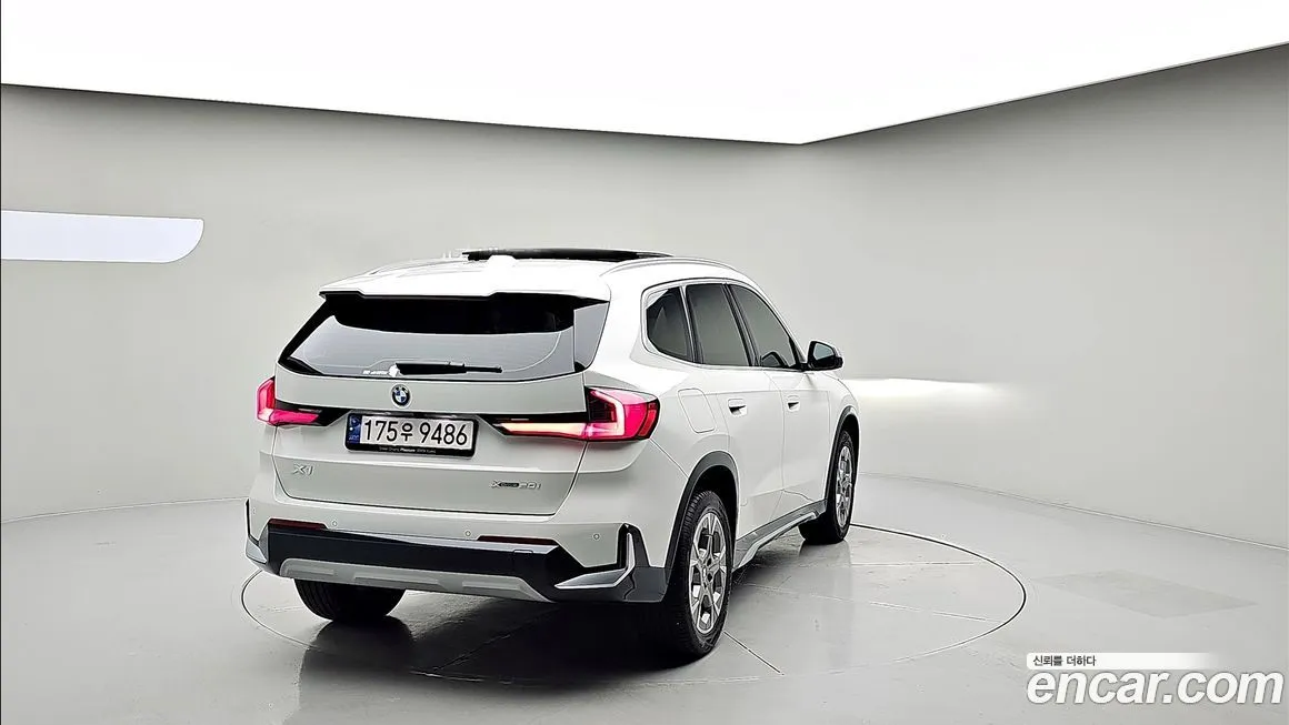 BMW X1 — фото 2