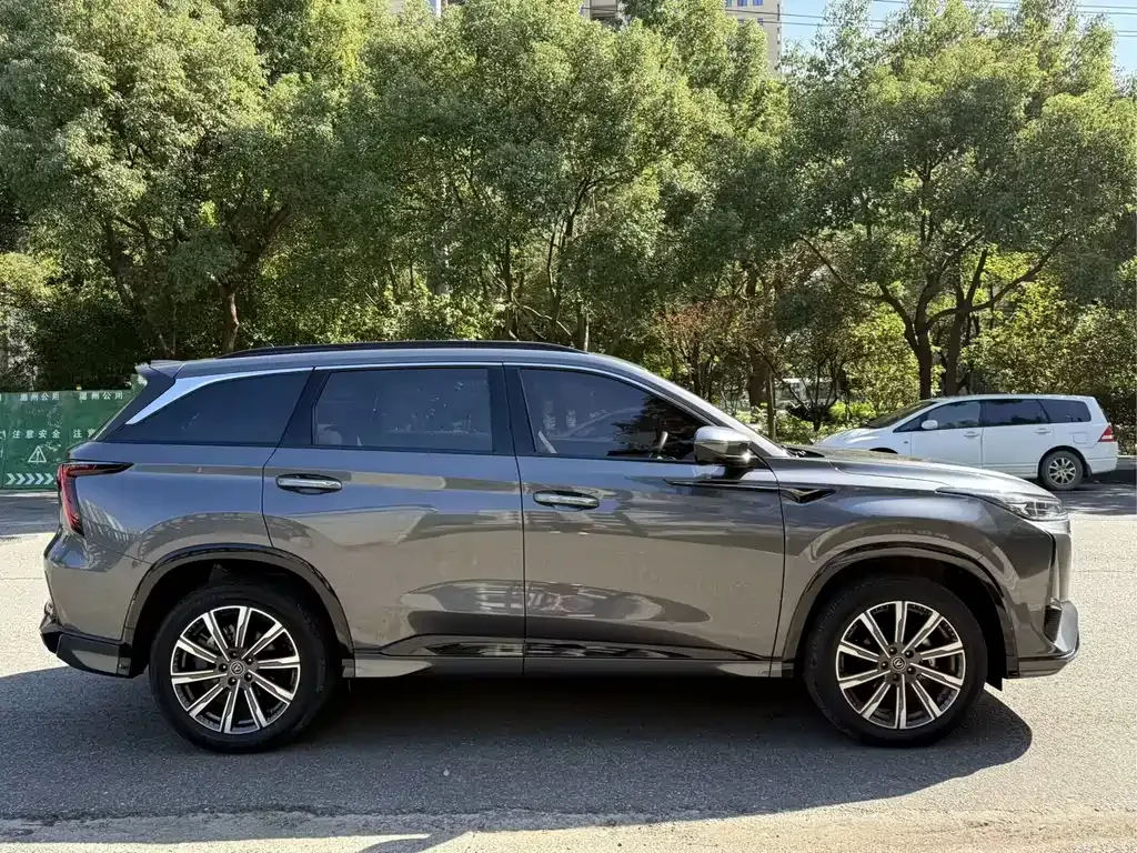 Changan CS75 PLUS — фото 9