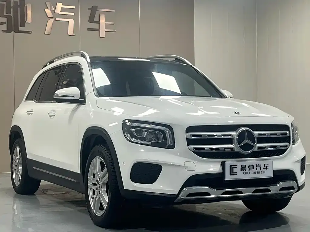 Mercedes-Benz GLB — фото 3