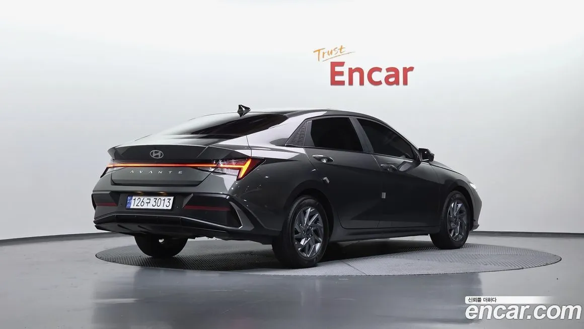 Hyundai AVANTE — фото 2