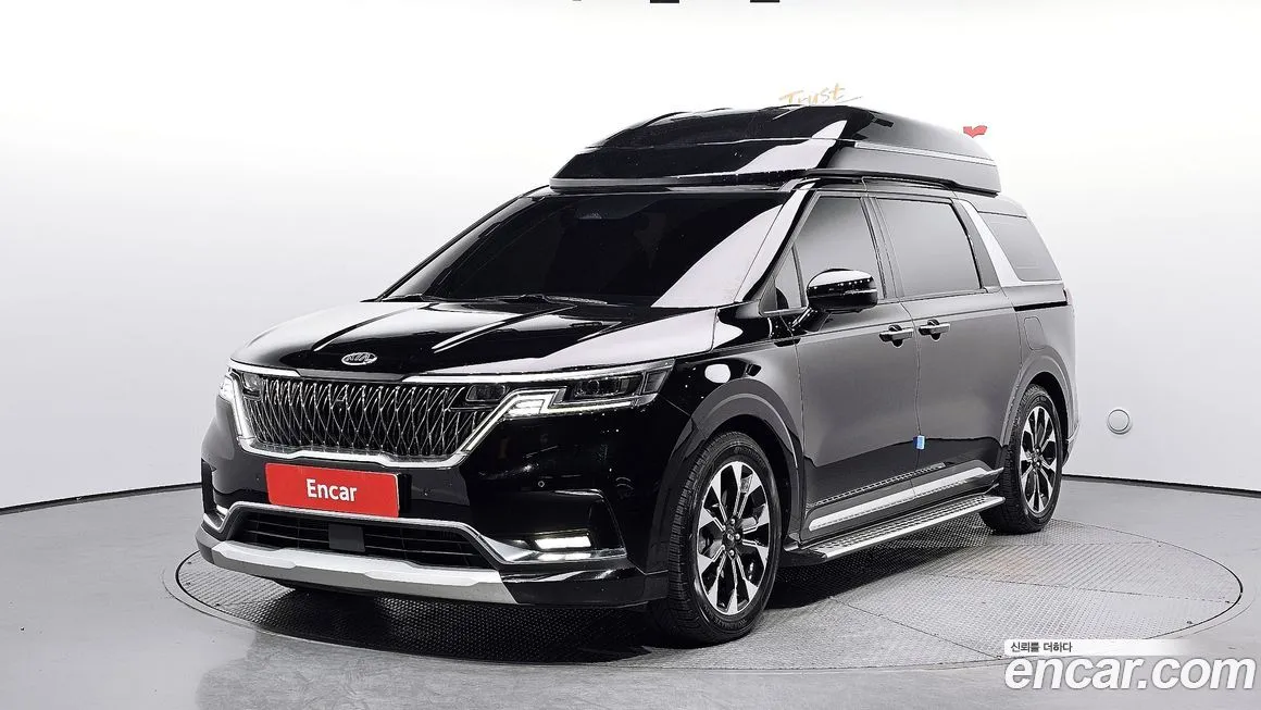 Kia Carnival — фото 1
